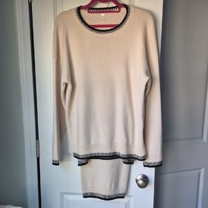 Beautiful Knit 2-piece Cream With Black Trim on Top & Pants. LARGE EUC Worn Once